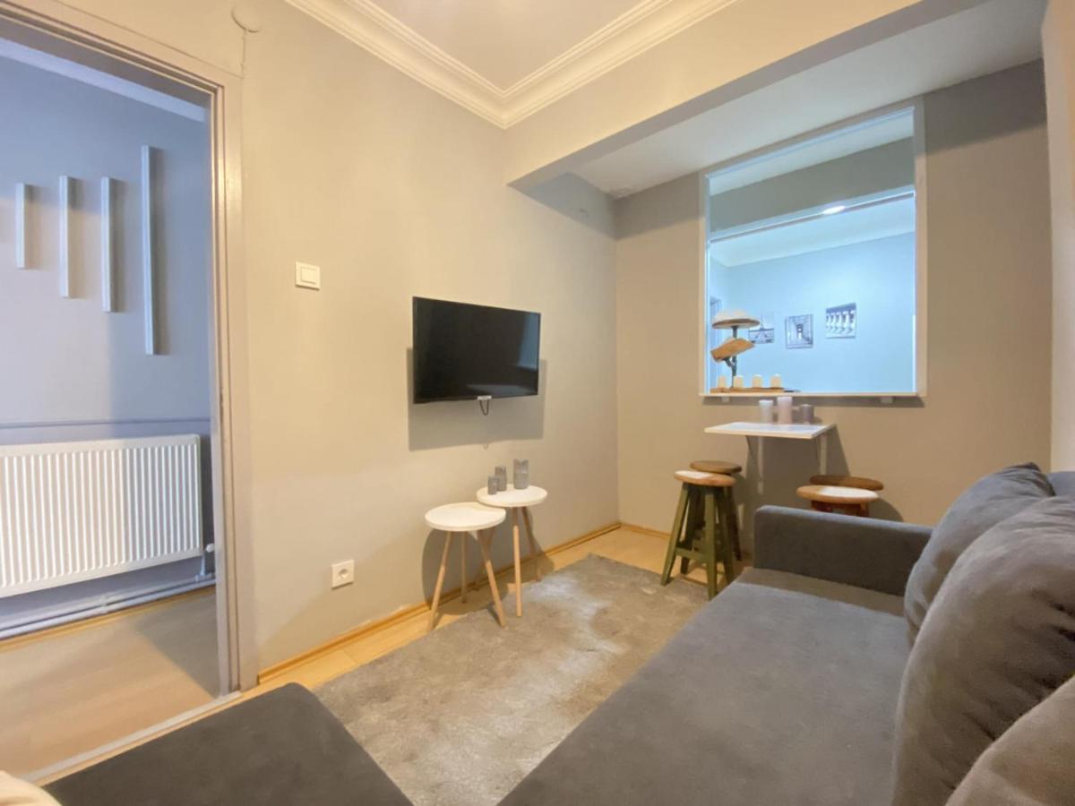 Charming Flat With Balcony In Sinanpasa Besiktas Apartamento Estambul Exterior foto
