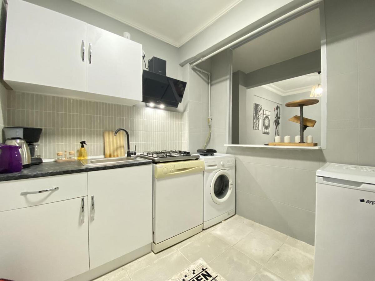 Charming Flat With Balcony In Sinanpasa Besiktas Apartamento Estambul Exterior foto
