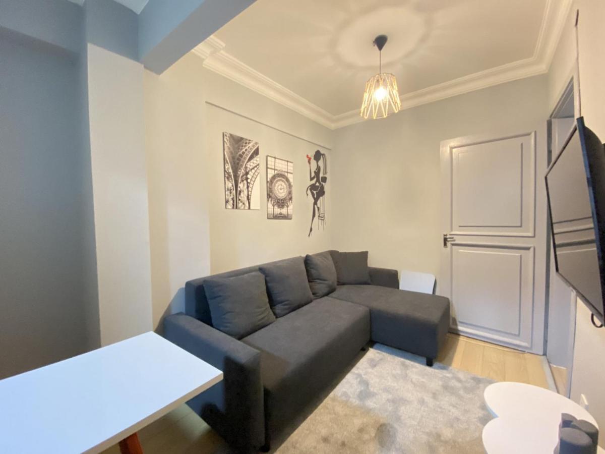Charming Flat With Balcony In Sinanpasa Besiktas Apartamento Estambul Exterior foto