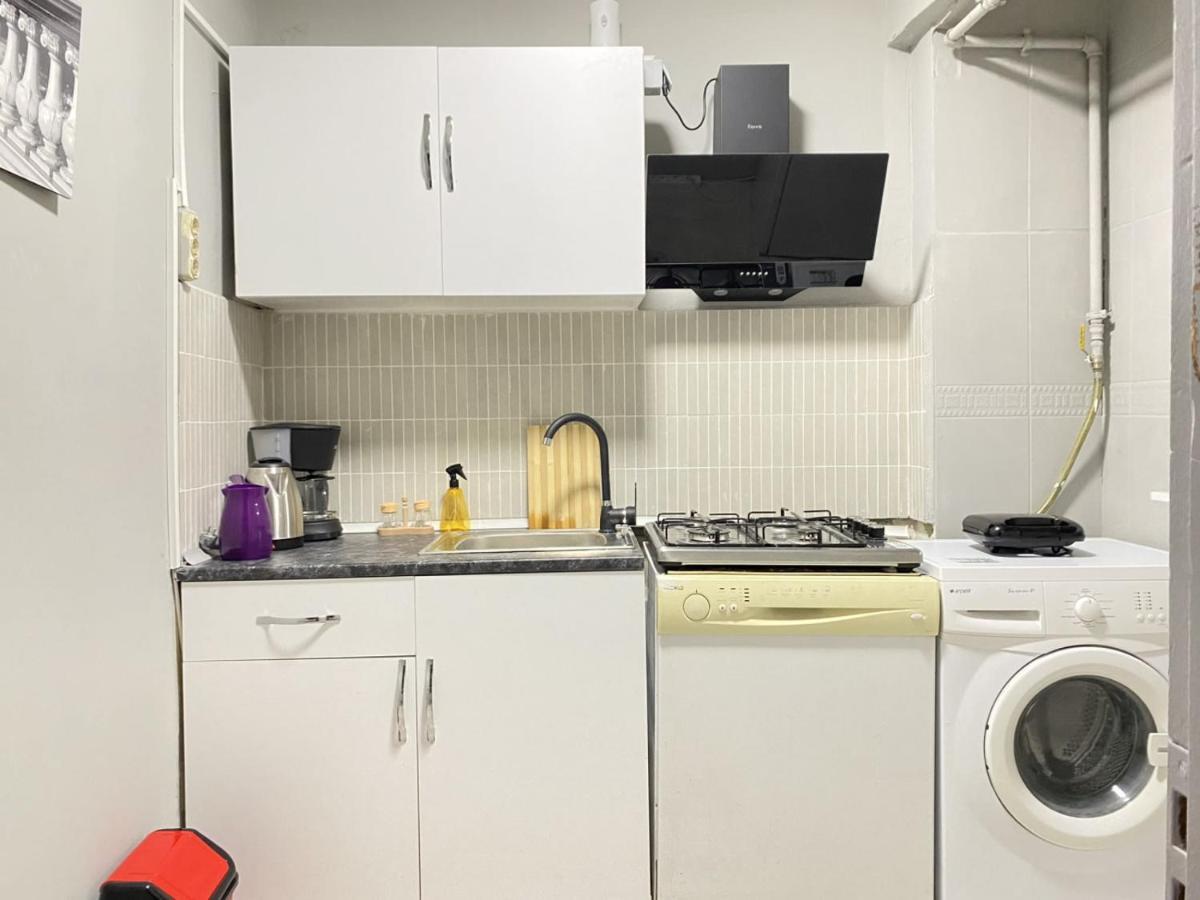 Charming Flat With Balcony In Sinanpasa Besiktas Apartamento Estambul Exterior foto