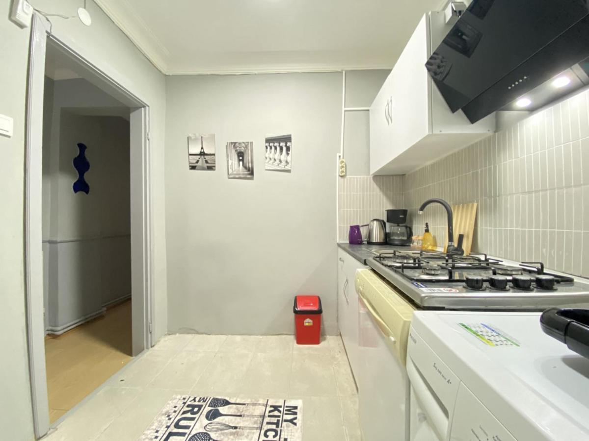 Charming Flat With Balcony In Sinanpasa Besiktas Apartamento Estambul Exterior foto